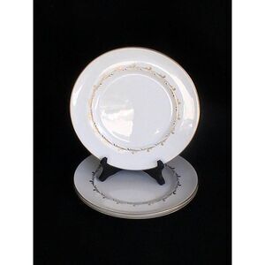 Royal Doulton Rondo 3‎ Dinner Plates White Gold Scrolls Beautiful